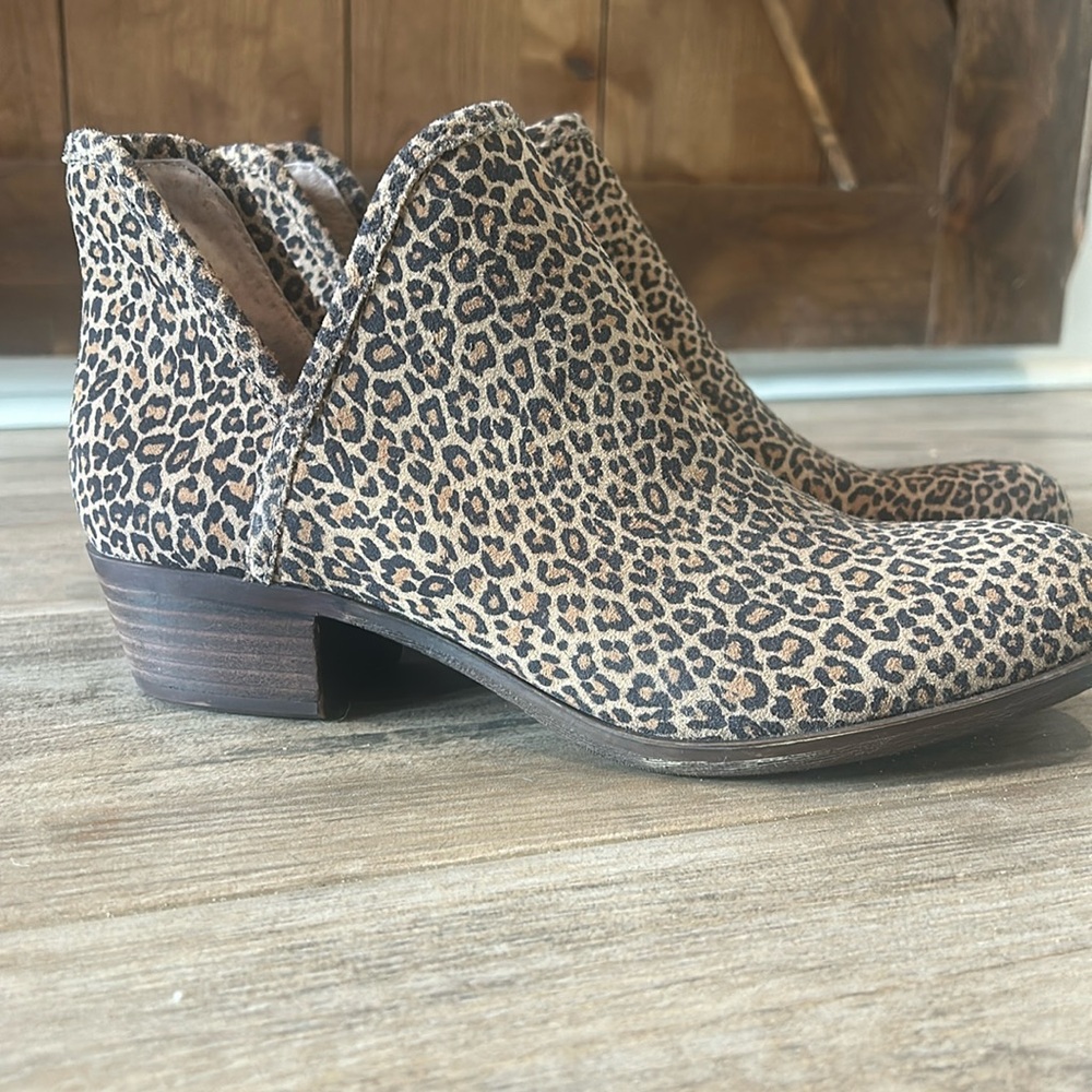 Lucky brand Women’s Animal Print Ankle Boots Sz 8